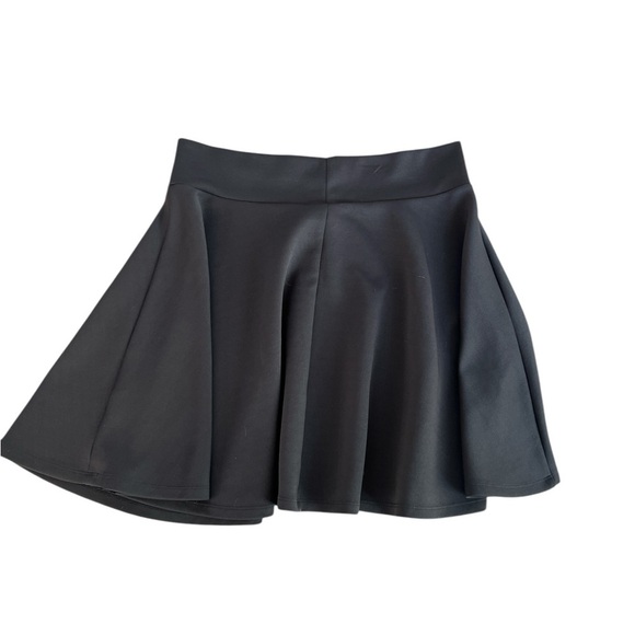 By Johnny Women’s Skirt Black Stretch Pull On Pleated Flowy A Line Size XL - Picture 1 of 7